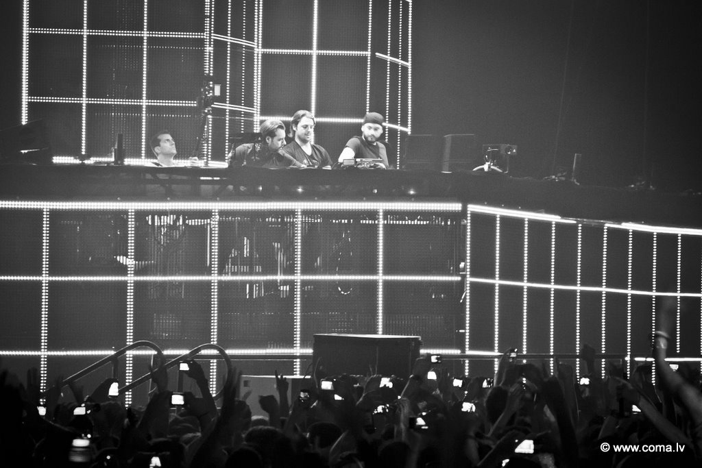Photoreport: Swedish House Mafia UK Tour 2011, London — Backstage 67